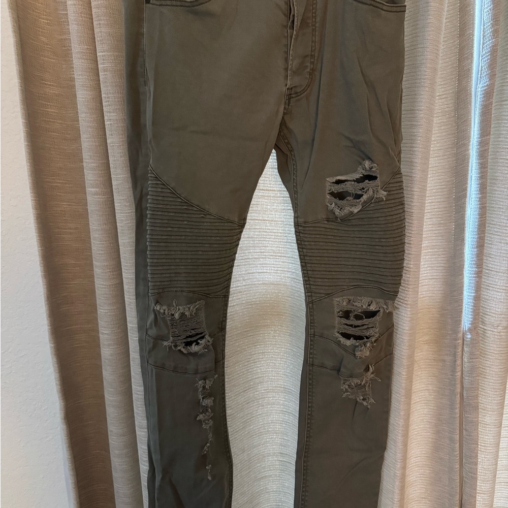 H&M Green Skinny Jeans with Distressed Details